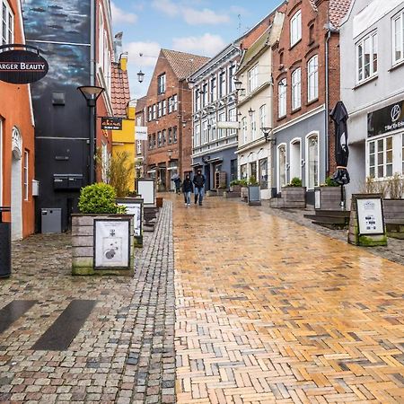Amazing Apartment In Aabenraa With Wifi Екстер'єр фото